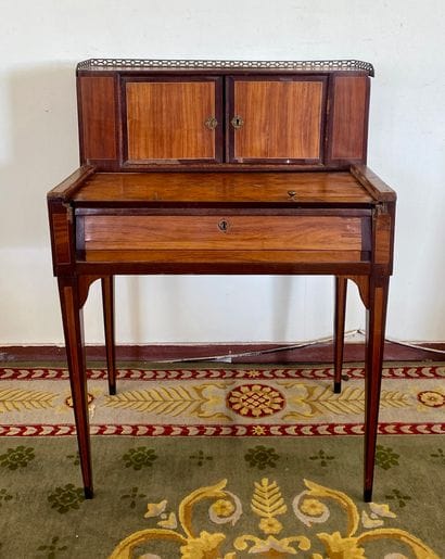 BONHEUR DU JOUR in marquetry opening with...