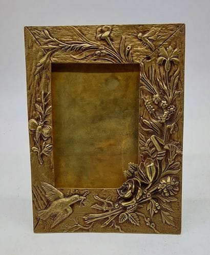 BEAUTIFUL PHOTO FRAME in bronze decorated...