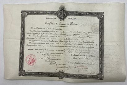 DE LA ROCHEFOUCAULD 

Law degree for the...