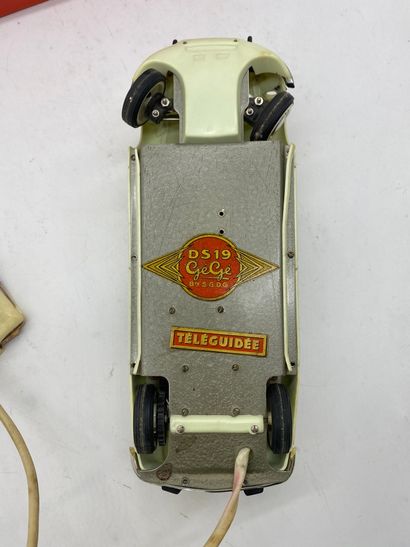 GEGE

DS 21 PALLAS Jouet

Remote-controlled

In...