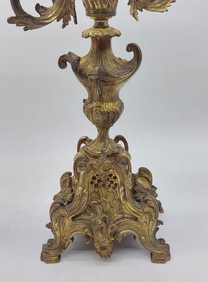 PAIR OF CANDELIERS in chased and gilded bronze,...