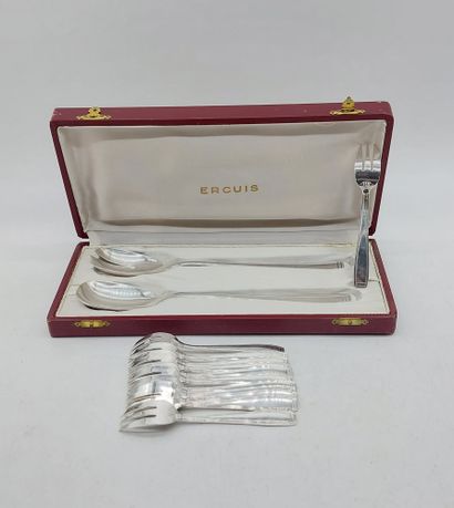 ERCUIS

Ménagère en métal argenté comprenant...