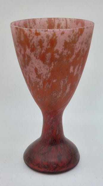 LORRAIN

Glass paste chalice vase on pedestal

Signed

H...