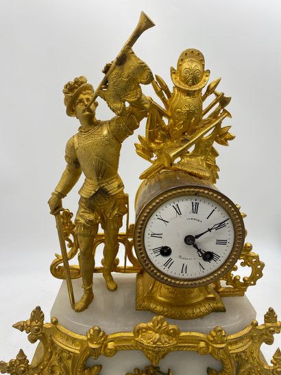 PENDULE in regula and alabaster with its...