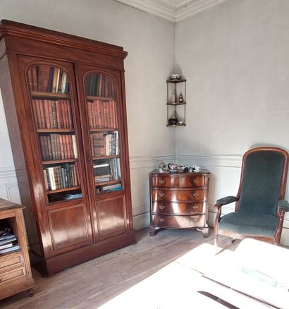 HOUSEHOLD to be emptied on site at about...