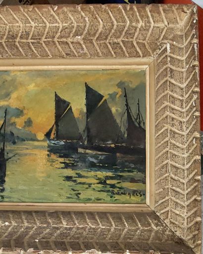 R. FOUQUES

Marine

Huile sur toile signée...