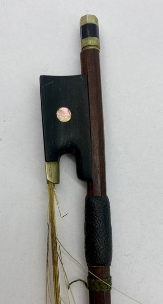 VIOLIN and its bow

In its case

L : 30,7...