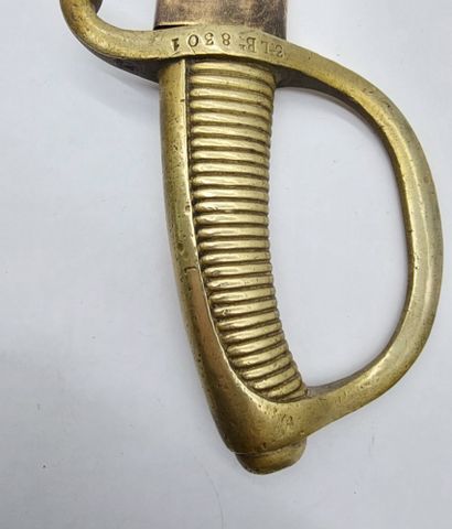 BRIQUET SABRE, bronze handle, leather scabbard

Numbered...