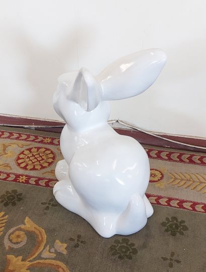 GRAND LAPIN en résine 

H : 58 cm