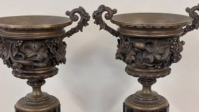 PAIR OF CASSOLETTES in bronze and marble,...