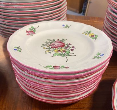 LUNEVILLE

Part of an earthenware service...