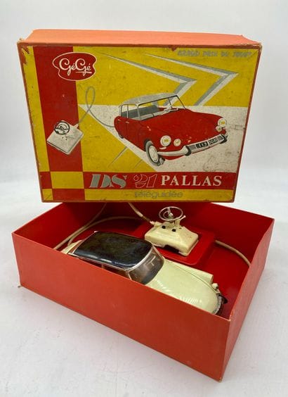 GEGE

DS 21 PALLAS Jouet

Remote-controlled

In...