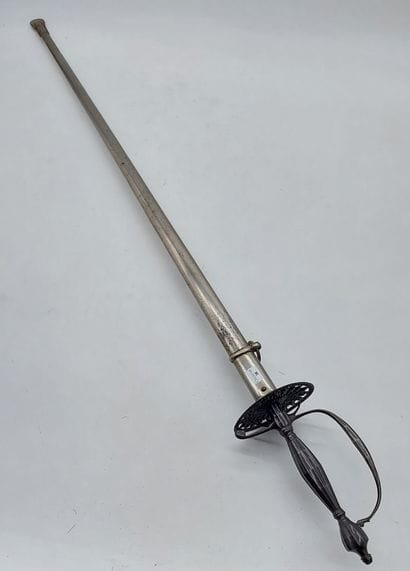 COURT EPEE, openwork guard, metal scabbard

Blade...