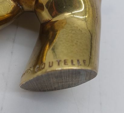 COUTELLE

Two bronze busts

Signed

N°43/120

H...