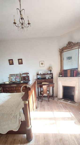 HOUSEHOLD to be emptied on site at about...