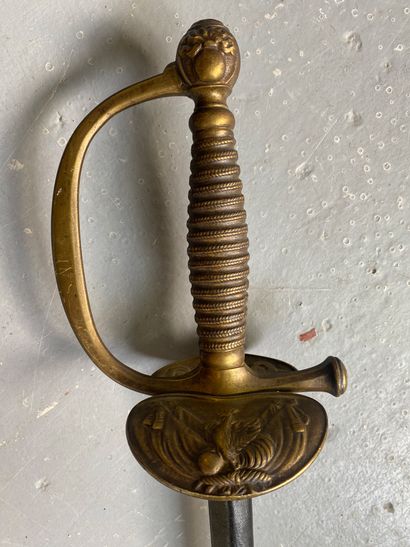 Officer's EPEE with rooster and grenade decoration

Leather...