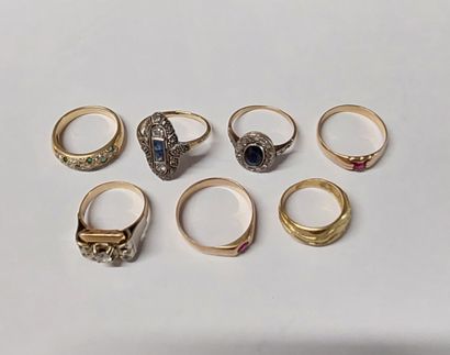 LOT of 7 rings in 18k gold 750/1000 

Gross...