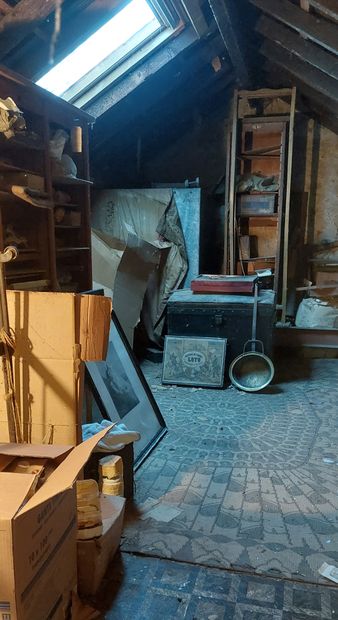 HOUSEHOLD to be emptied on site at about...