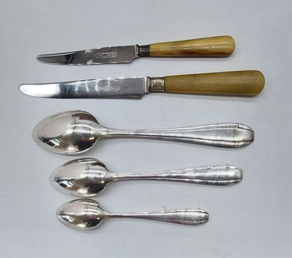 APOLLO

Household set in silver-plated metal...