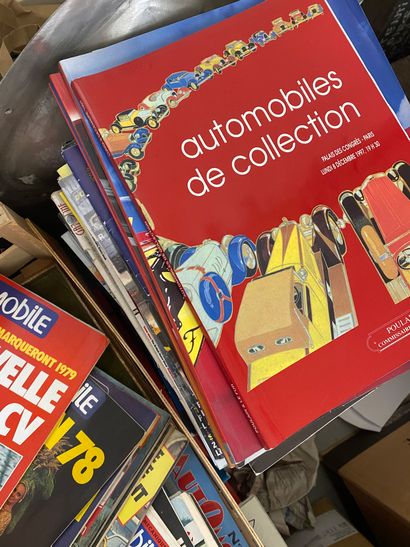 IMPORTANT LOT OF AUTOMOBILIA, mainly magazines



To...