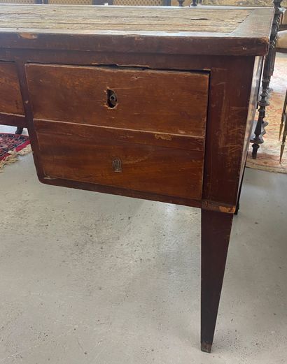 FLAT mahogany DESKTOP opening with four drawers...