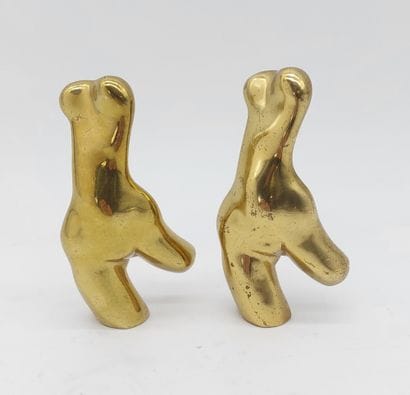 COUTELLE

Two bronze busts

Signed

N°43/120

H...