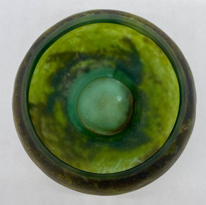 DAUM NANCY

Pocket tin in mordoré glass paste

Signed

H:...