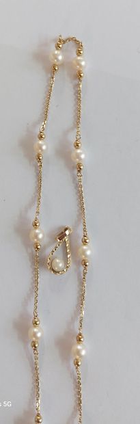 LOT OF GOLD JEWELRY including :

- 1 gold...