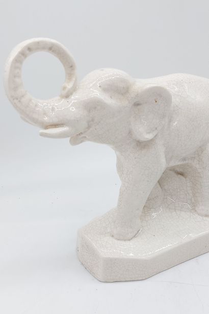 L. FRANCOIS 

Eléphant et son éléphanteau...