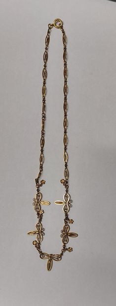 COLLIER en or

Poids : 8,20 g