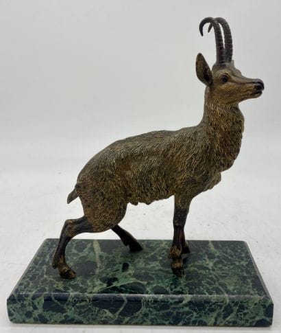 CANDLE in bronze

Marble base

H: 21.5 cm...