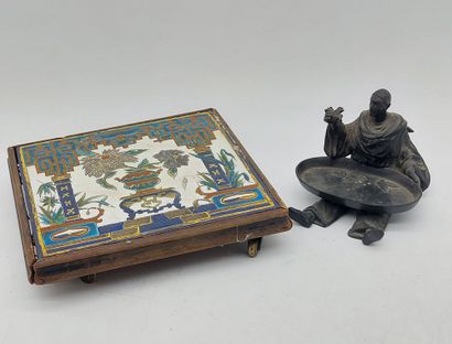 ENCRIER en régule, Pierrot 

H : 9,5 cm L...