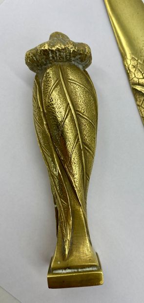 OFFICE NECESSARY in bronze including 

-...