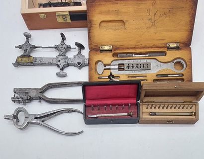 SET of antique rifle and miscellaneous t...