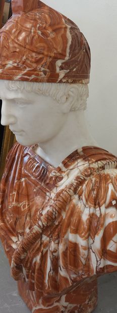 IMPORTANT ROMAN BUST in white Carrara marble...
