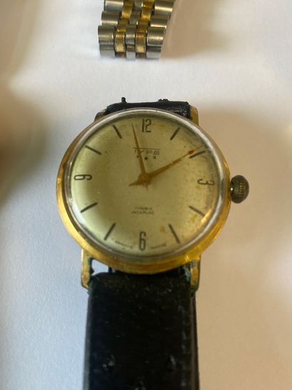 SET OF FIVE WATCHES 

- Rotary

- Type

-...