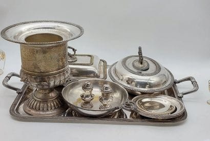 LOT OF SILVER METAL including: 

- 1 Christofle...
