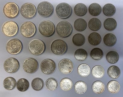 LOT OF SILVER PIECES including : 

- 11 pieces...