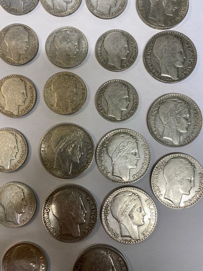 LOT OF SILVER PIECES including : 

- 42 pieces...