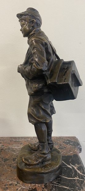 José CARDONA (1878-1923)

Le cireur de chaussures

Bronze...