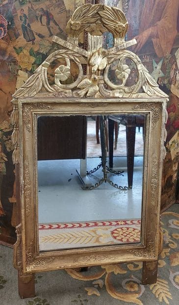 Wood and gilded stucco MIRROR, openwork pediment...