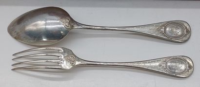SILVER HOUSEHOLD PART, in its wooden case,...