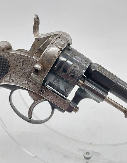 REVOLVER cylinder

Lefaucheux pin system

L...