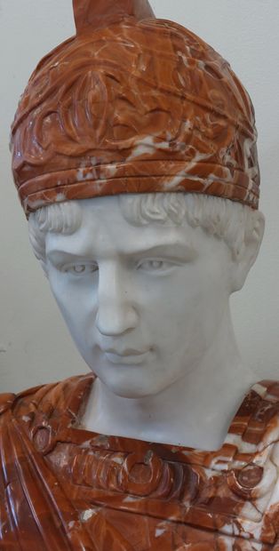 IMPORTANT ROMAN BUST in white Carrara marble...