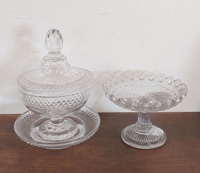 DRAGEOIR in crystal 

H: 22 cm

(small chip)



One...