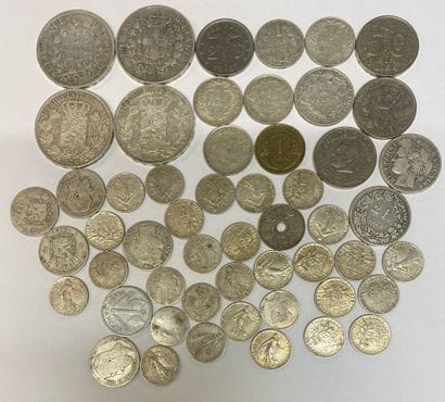 LOT OF SILVER PIECES including : 

- 2 pieces...
