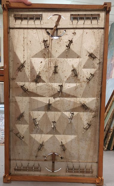 TECHNI-FOOT

Metal game on wooden frame

Cable...