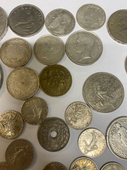 LOT OF SILVER PIECES including : 

- 2 pieces...