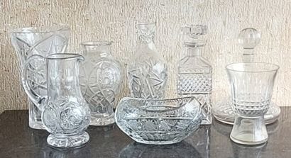 ENSEMBLE DE VERRERIE en cristal comprenant...