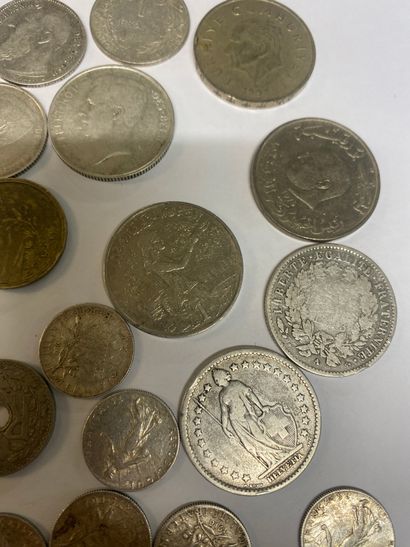 LOT OF SILVER PIECES including : 

- 2 pieces...